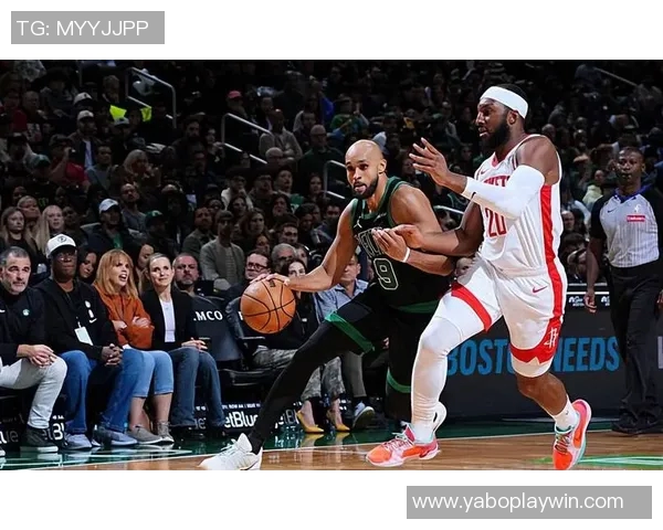 德里克怀特全能表现17投7中贡献22分7篮板9助攻2盖帽正负值高达20