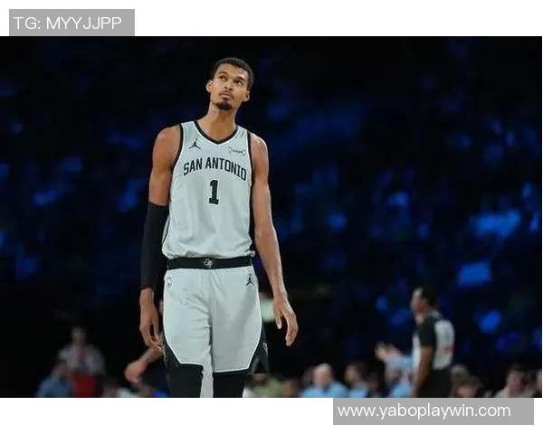 张佳玮分析马刺胜雷霆背后真相文班并非唯一制胜关键因素